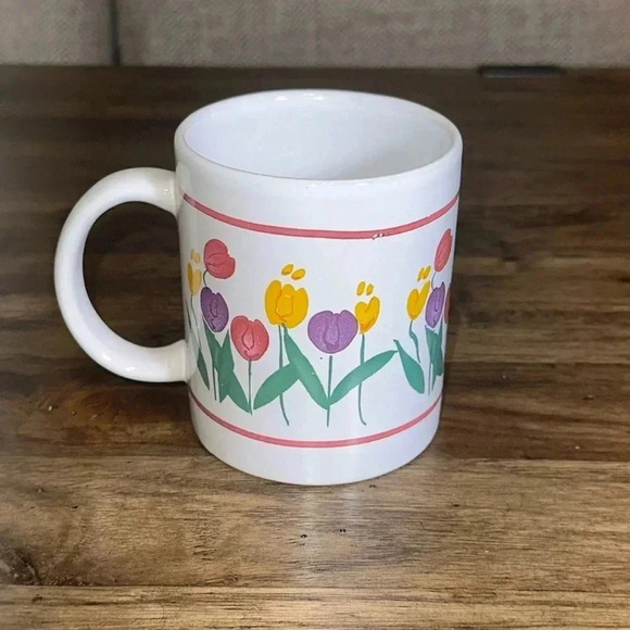 Source Unknown Other - vintage tulip coffee tea cup mug / spring flowers colorful cheerful pretty